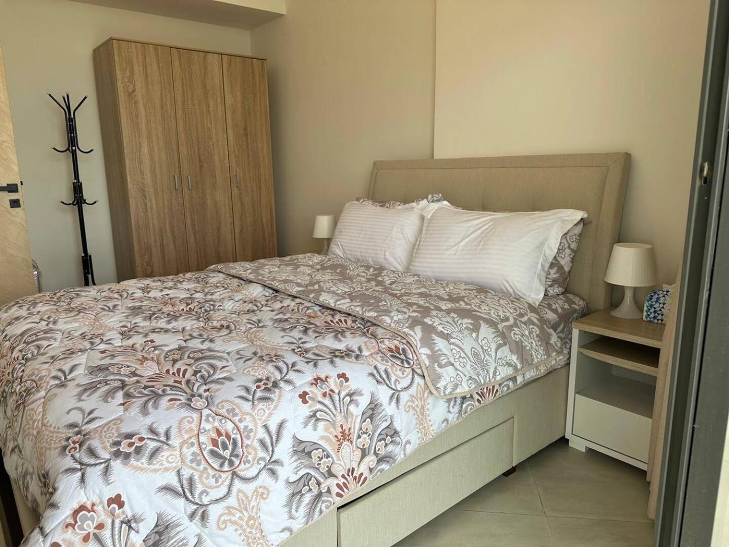 Modern 1br With Pool & Gym In Al Jaddaf Apartment